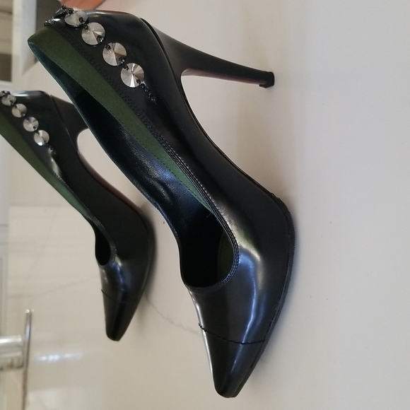 Louis Vuitton shoes - Picture 9 of 14